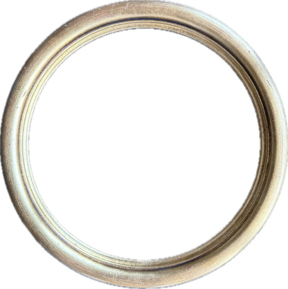 Round gilt frame