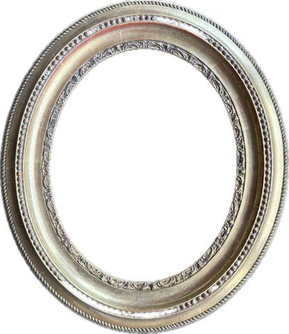 19th century gilt oval frame