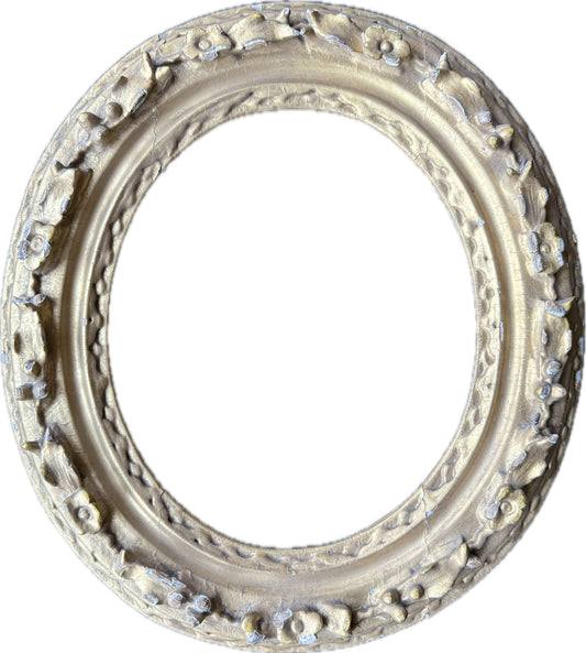 17th century English oval carved and gilt frame