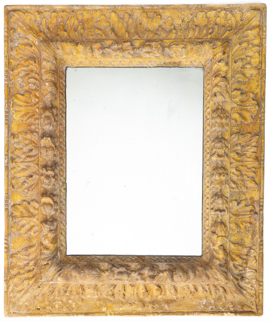 17th century Italian carved frame with acanthus detail