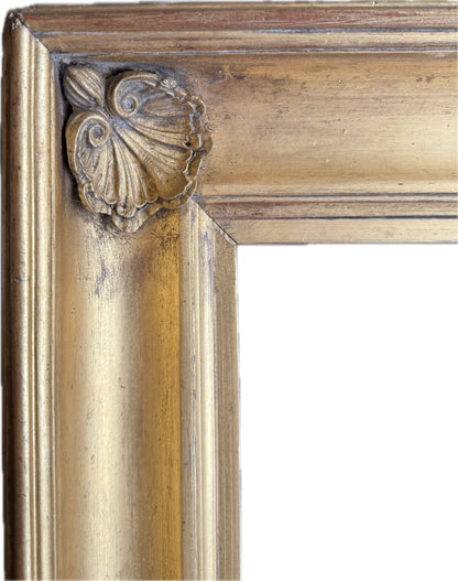 English hollow frame with shell corners